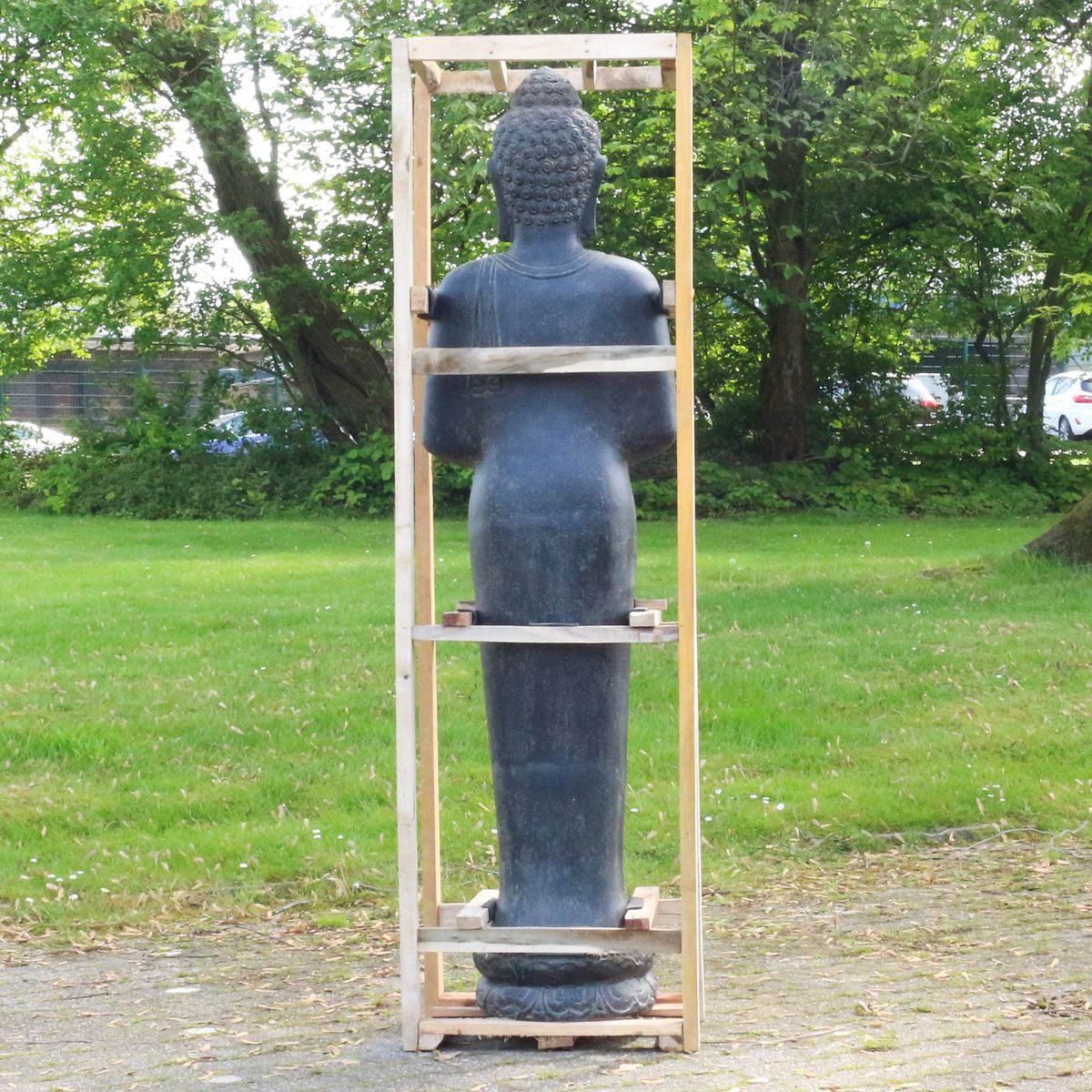 Buddha Steinfigur Deko aus Stein für den Garten frostsicher wetterfest groß Steinbuddha