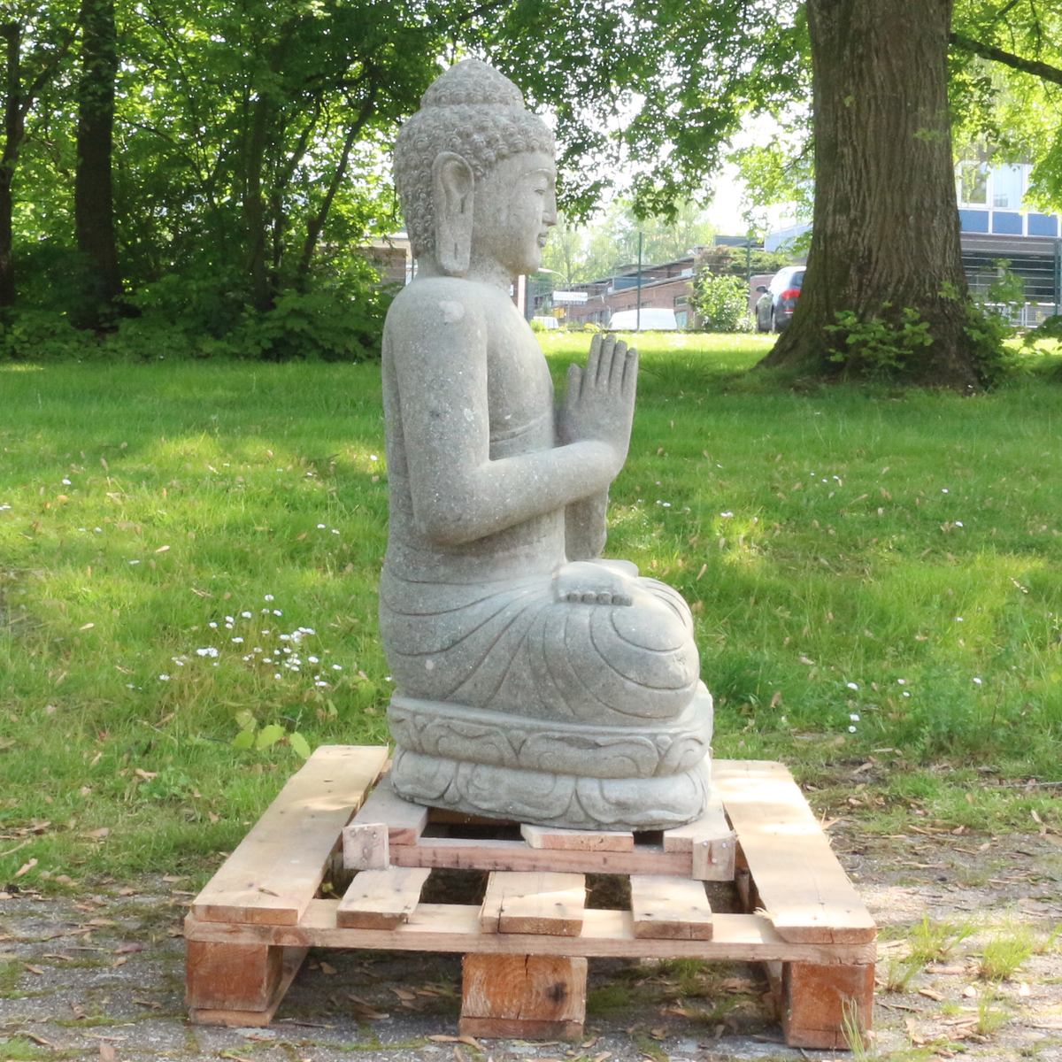 Buddha Steinfigur Deko aus Stein für den Garten frostsicher wetterfest groß Steinbuddha