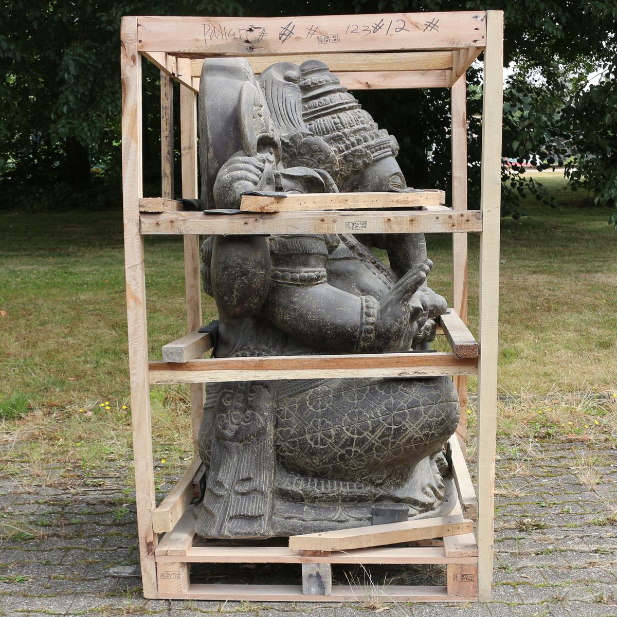 XXL Ganesha Figur sitzend Skulptur Elefant Stein Lavasand Bali Steinfigur Garten Deko 135 cm