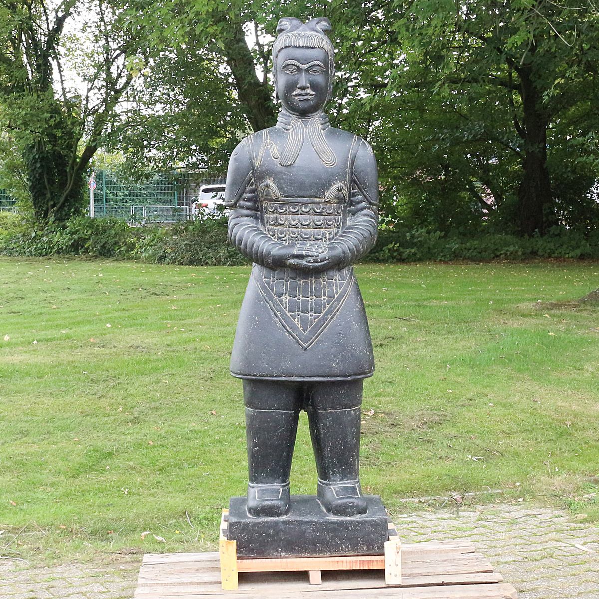 Samurai Krieger aus Stein stehend 177 cm