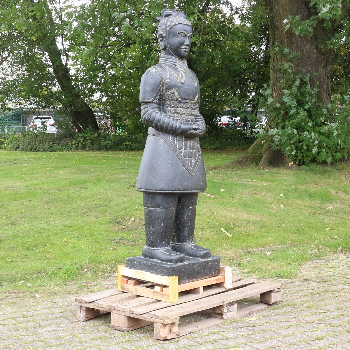 Samurai Krieger aus Stein stehend 177 cm