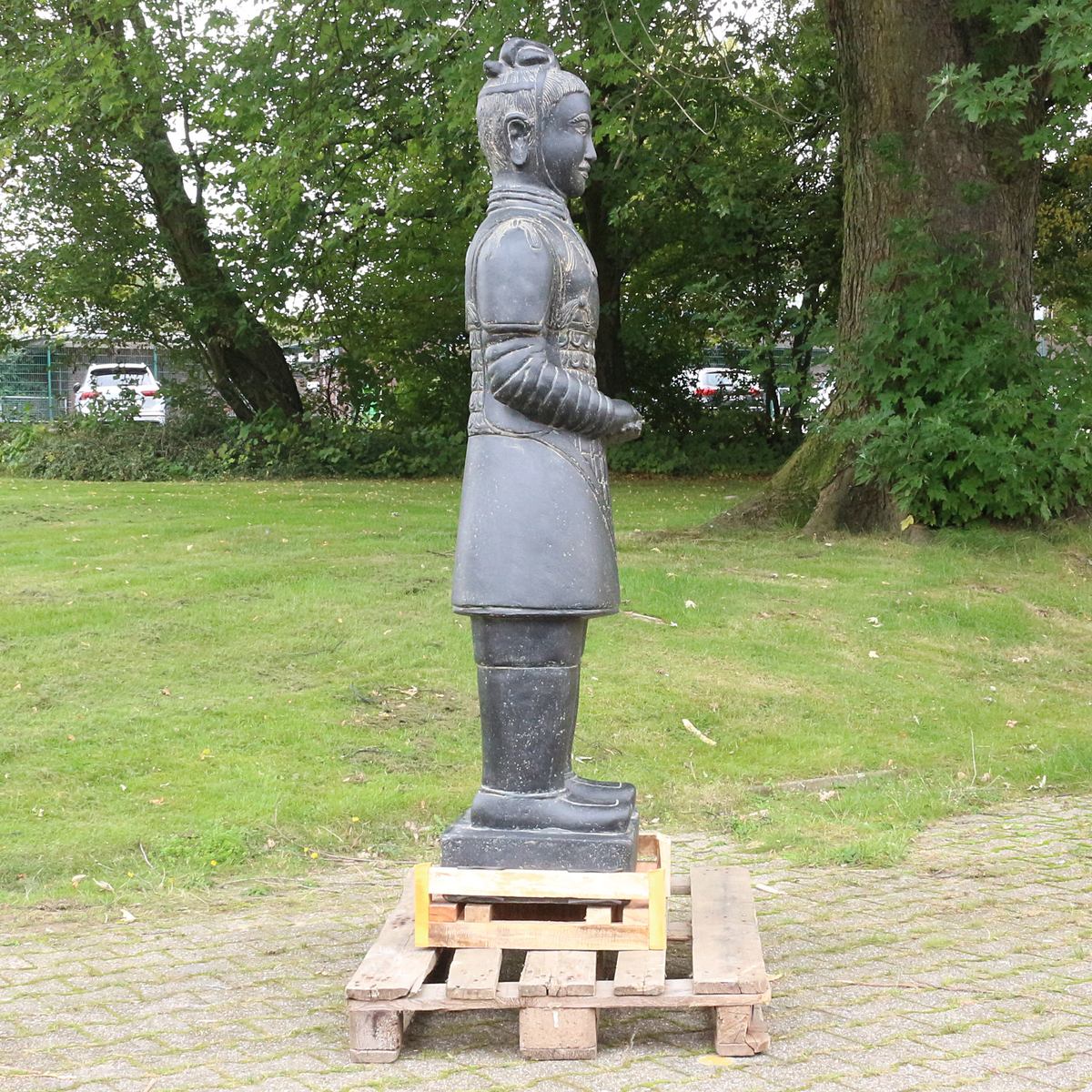 Samurai Krieger stehend aus Stein 152cm