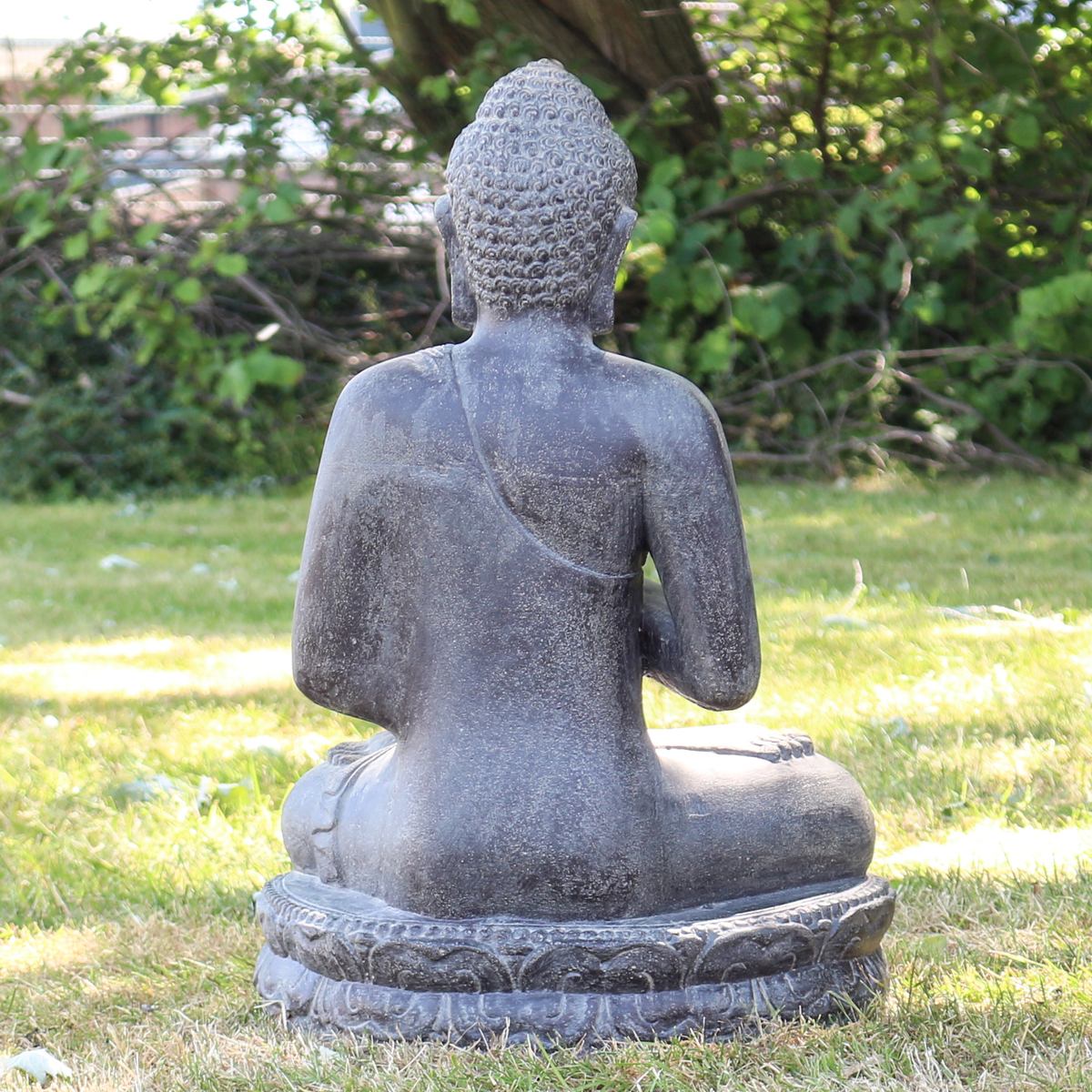 Buddha Steinfigur Deko aus Stein für den Garten frostsicher wetterfest groß Steinbuddha