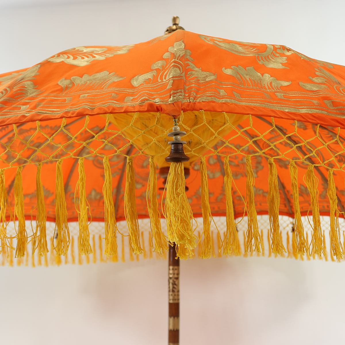 Balinesischer Sonnenschirm 180 cm Bemalung Orange Gelb Model Bella