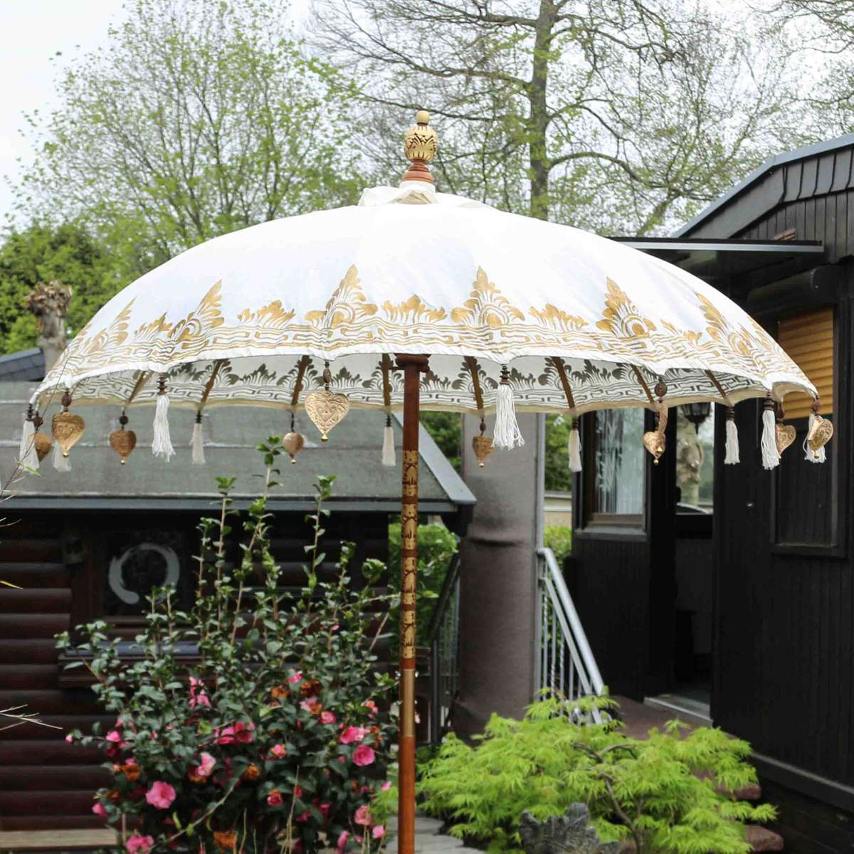 Bali Sonnenschirm Balinesischer Garten Schirm Baumwolle Handarbeit Retro Vintage Dekoschirm 2-teilig ca 180cm einfache Bemalung