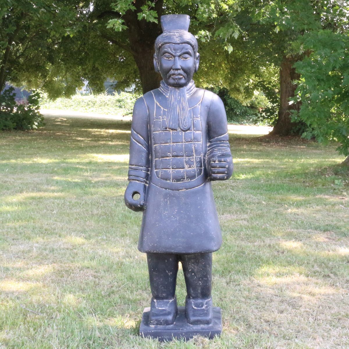 Samurai Krieger aus Stein Japan Steinfigur Skulptur Gartenfigur Massiv frostsicher für innen und außen Steinkrieger stehend GRC 127 cm