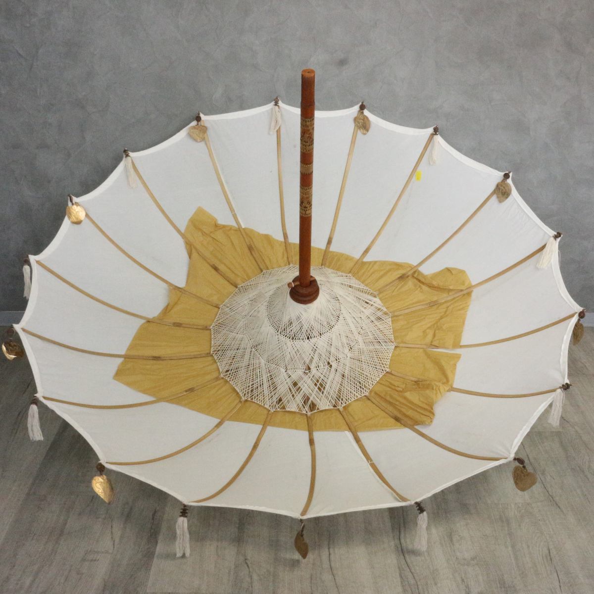 B-Ware Bali Sonnenschirm Balinesischer Schirm Garten Baumwolle Sonnenschutz Handarbeit Retro Vintage Dekoschirm 2-teilig ca.180 Ø cm Creme Weiß