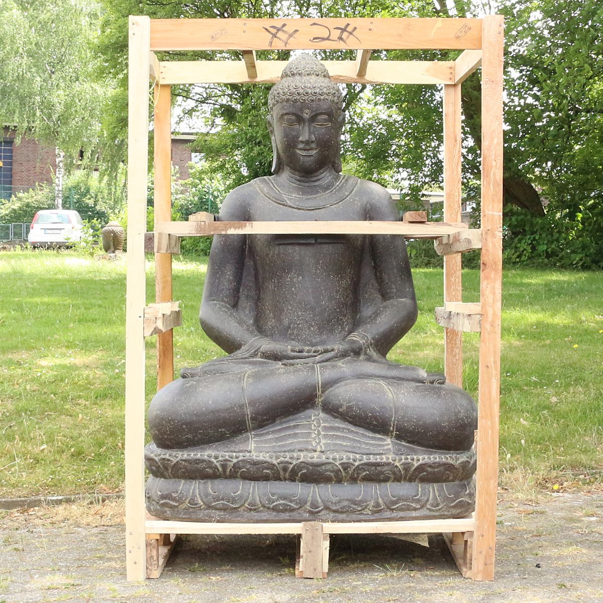 XXL Buddha Figur Gartenfigur aus Lavastein Sitzend 150 cm Meditation