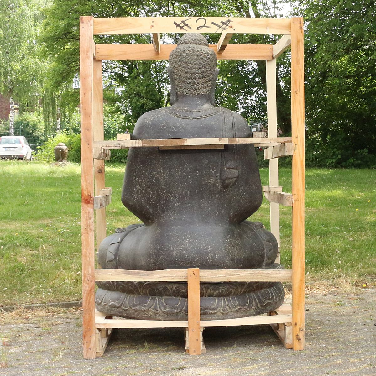 XXL Buddha Figur Gartenfigur aus Lavastein Sitzend 150 cm Meditation