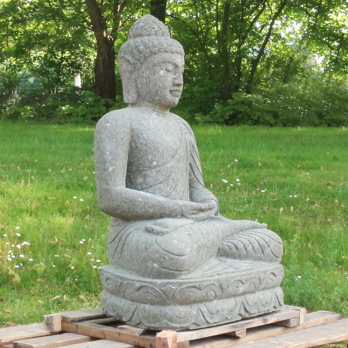 Buddha Steinfigur Deko aus Stein für den Garten frostsicher wetterfest groß Steinbuddha